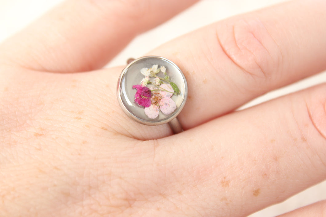 Bouquet Ring
